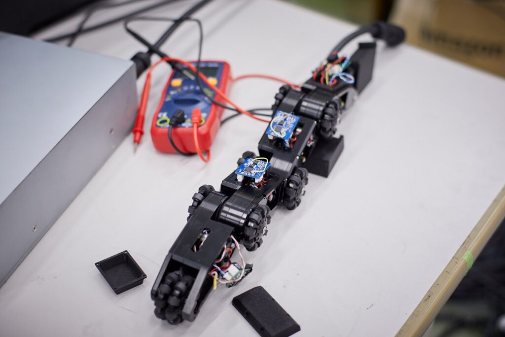 配管内を走行する小型点検ロボット